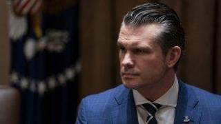 Шефът на Пентагона: САЩ ще намалят военната подкрепа за Украйна